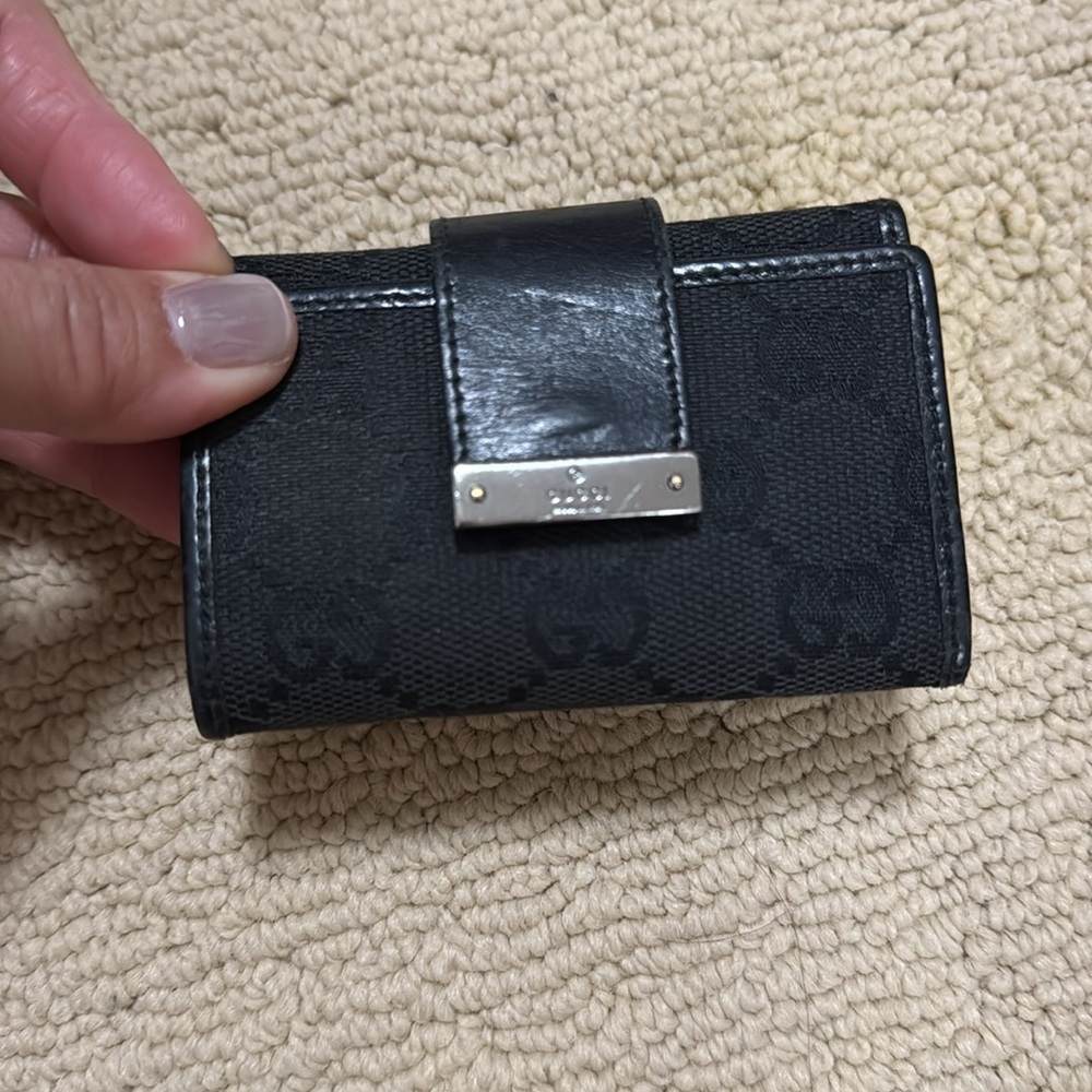 Gucci Key Holder - Picture 2 of 4